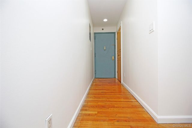 14218 S 38th Avenue 7D, Flushing, NY 11354