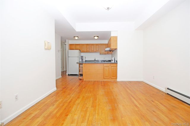 14218 S 38th Avenue 7D, Flushing, NY 11354