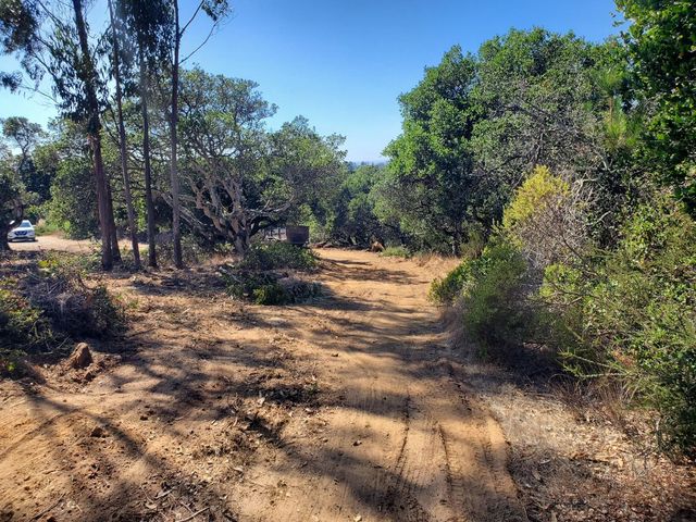 19705 Moonglow Road, Salinas, CA 93907