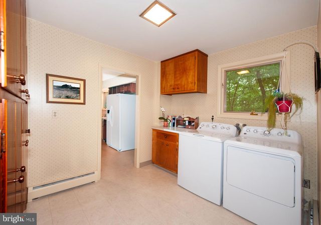 1717 HAMILTON DR, Valley Forge, PA 19481