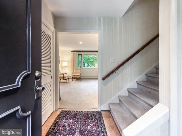 1717 HAMILTON DR, Valley Forge, PA 19481