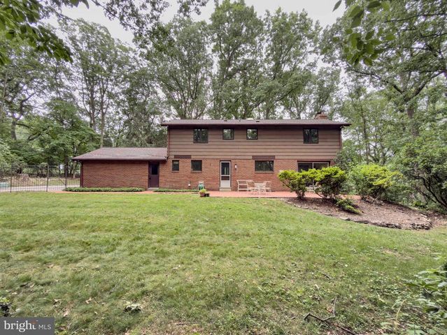 1717 HAMILTON DR, Valley Forge, PA 19481