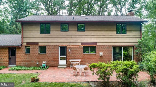 1717 HAMILTON DR, Valley Forge, PA 19481