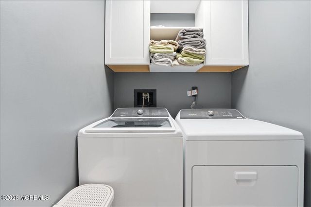 42 Richmond Court, Tinton Falls, NJ 07712