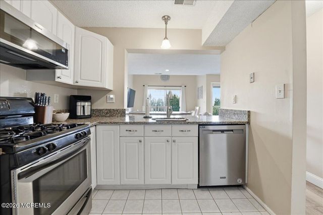 42 Richmond Court, Tinton Falls, NJ 07712