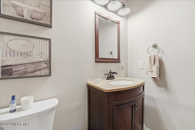 42 Richmond Court, Tinton Falls, NJ 07712