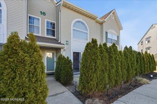 42 Richmond Court, Tinton Falls, NJ 07712