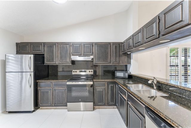 3088 Inglewood Terrace, Boca Raton, FL 33431