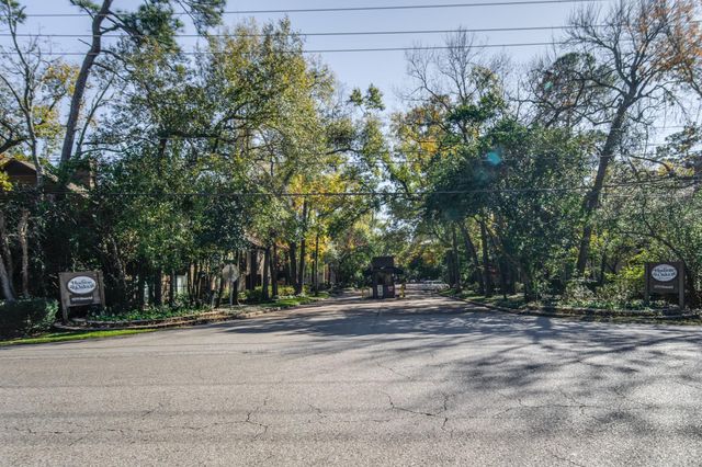 11711 Memorial Drive 621, Houston, TX 77024