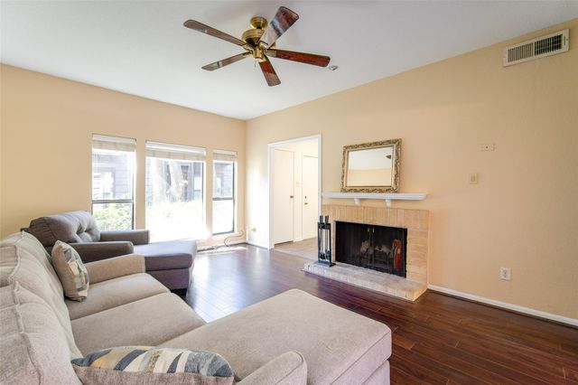 11711 Memorial Drive 621, Houston, TX 77024