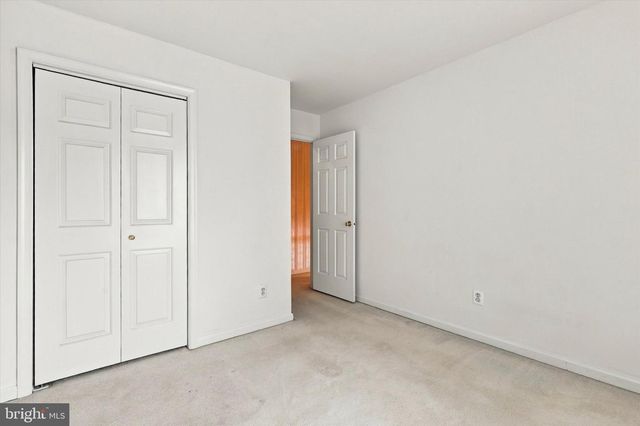 201 HEMLOCK CIR, North Wales, PA 19454