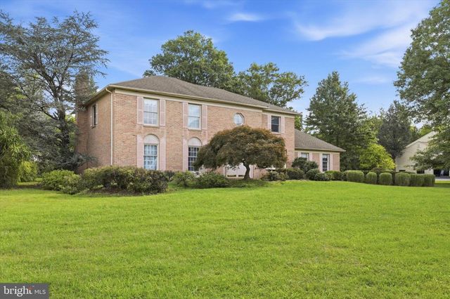 201 HEMLOCK CIR, North Wales, PA 19454