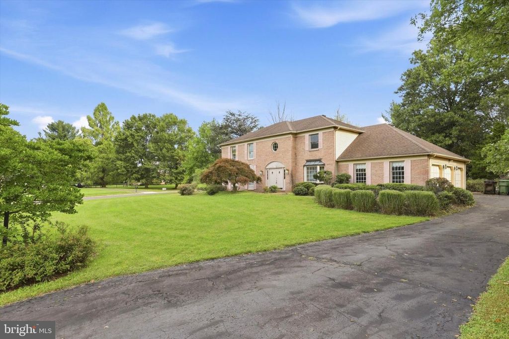 201 HEMLOCK CIR, North Wales, PA 19454 — photo 2