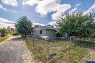 2645 Birch St, Lebanon, OR 97355