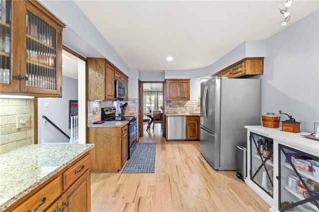 12758 Overbrook Road, Leawood, KS 66209