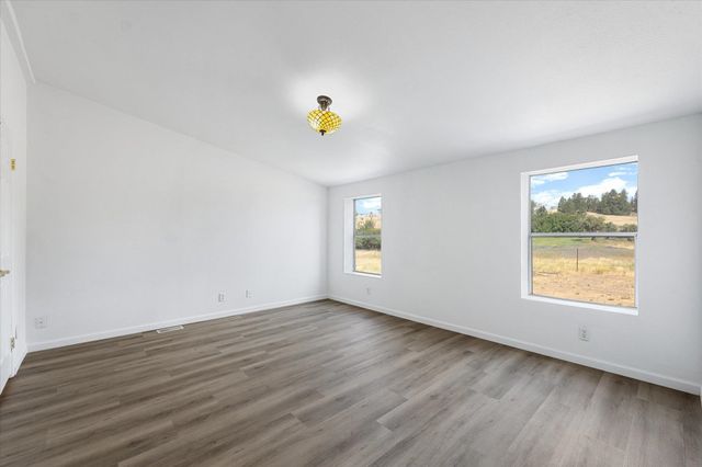18222 W SR 902 Hwy, Medical Lake, WA 99022