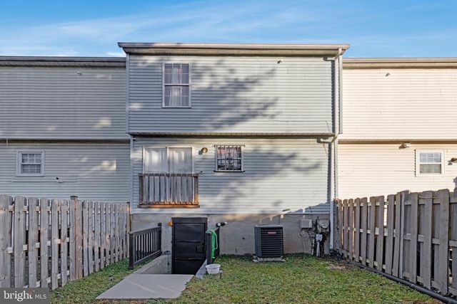 6806 HAWTHORNE ST, Landover, MD 20785