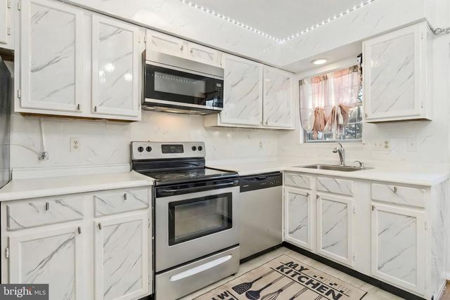 6806 HAWTHORNE ST, Landover, MD 20785