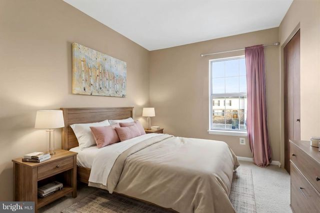 6806 HAWTHORNE ST, Landover, MD 20785