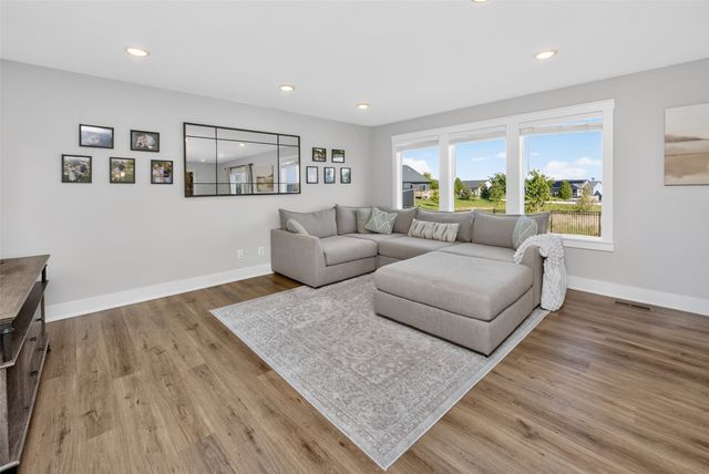 2927 Birchwood Drive, Norwalk, IA 50211