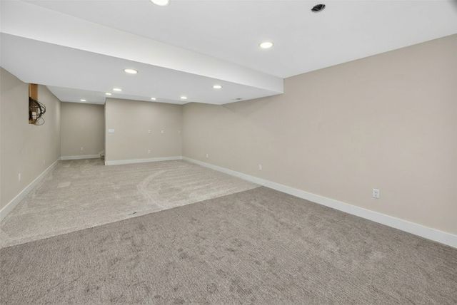 2927 Birchwood Drive, Norwalk, IA 50211