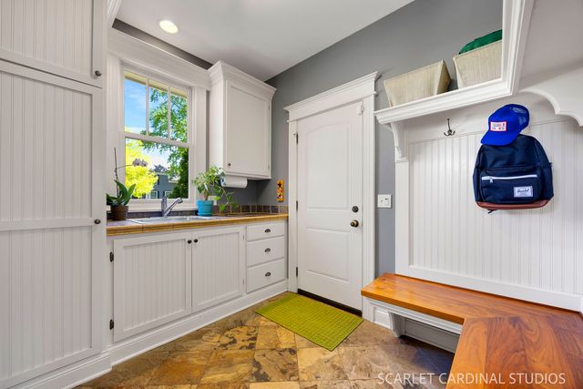 532 Turf Lane, Wheaton, IL 60187