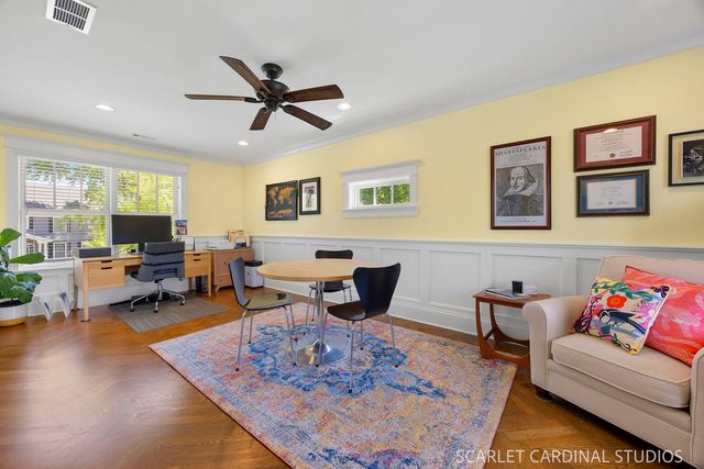 532 Turf Lane, Wheaton, IL 60187