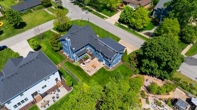 532 Turf Lane, Wheaton, IL 60187