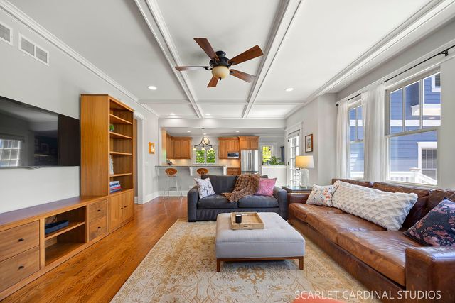 532 Turf Lane, Wheaton, IL 60187