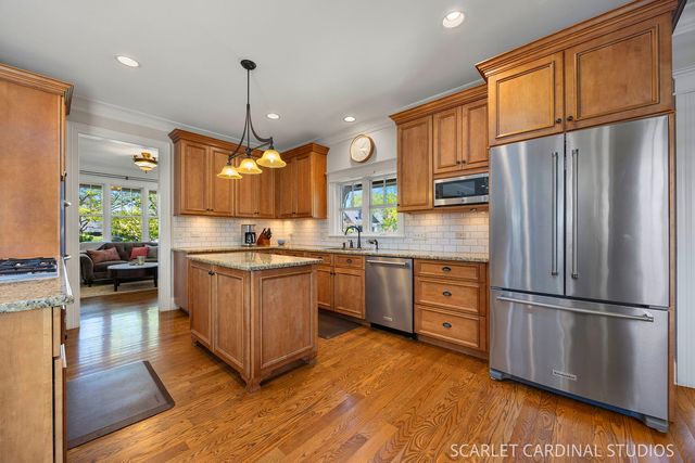532 Turf Lane, Wheaton, IL 60187