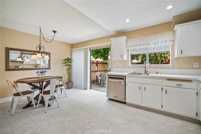 15124 Campus Park Drive A, Moorpark, CA 93021