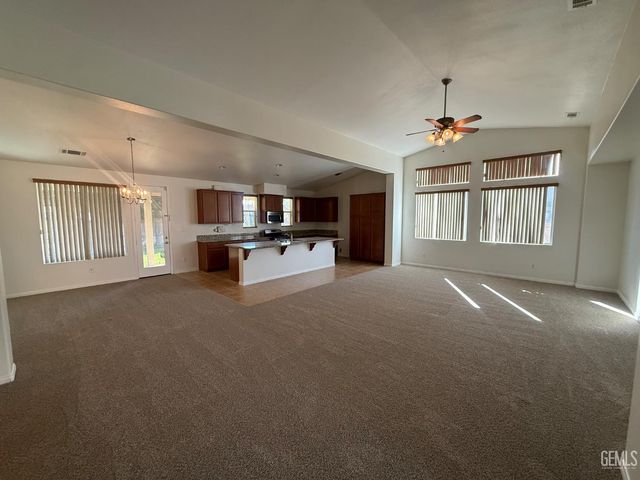 11927 Blanket Flower Drive, Bakersfield, CA 93311