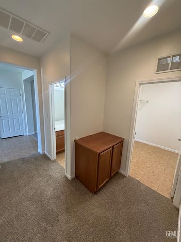 11927 Blanket Flower Drive, Bakersfield, CA 93311