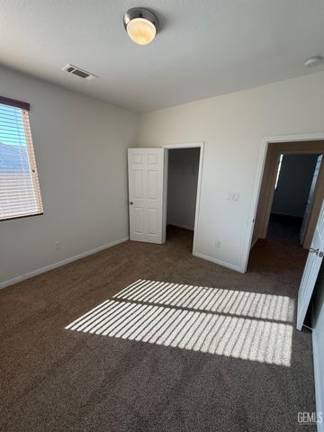 11927 Blanket Flower Drive, Bakersfield, CA 93311