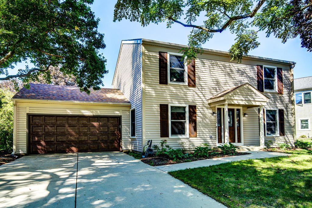 2320 Alder Court, Aurora, IL 60504