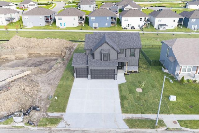 1530 N 157th Lane, Basehor, KS 66007
