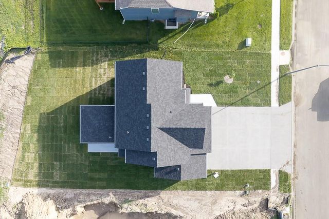 1530 N 157th Lane, Basehor, KS 66007
