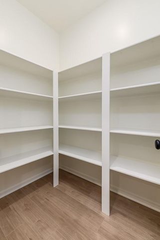 1530 N 157th Lane, Basehor, KS 66007