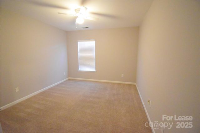 6827 Braddock Lane, Charlotte, NC 28277