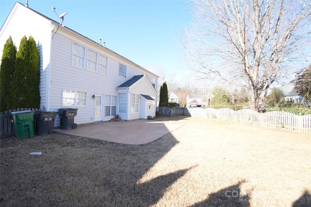 6827 Braddock Lane, Charlotte, NC 28277