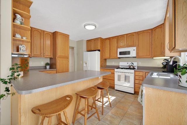2073 Elwood Boulevard, Spring Arbor, MI 49283
