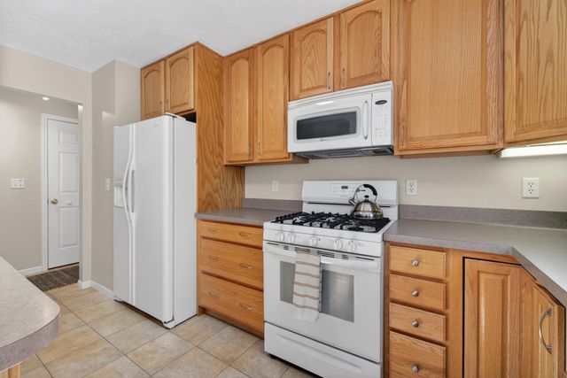 2073 Elwood Boulevard, Spring Arbor, MI 49283