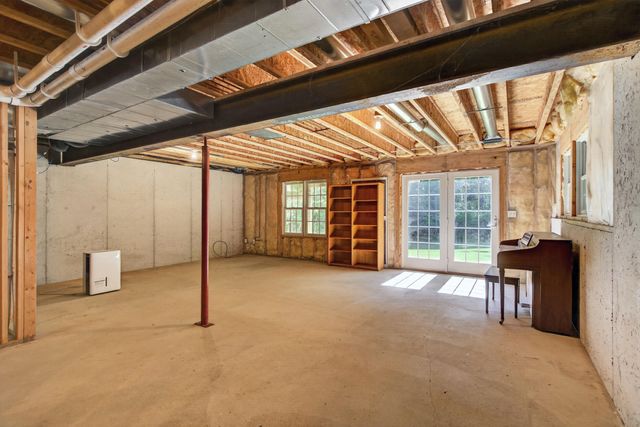 2073 Elwood Boulevard, Spring Arbor, MI 49283