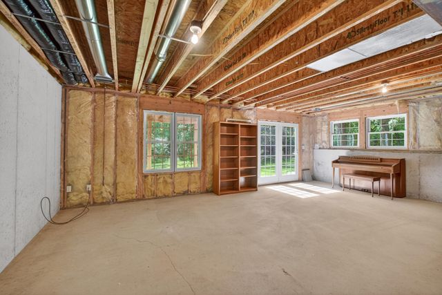 2073 Elwood Boulevard, Spring Arbor, MI 49283