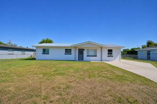 140 E THELMA STREET, Lake Alfred, FL 33850