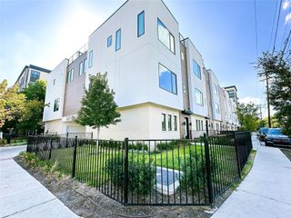 2633 Reagan Street 201, Dallas, TX 75219