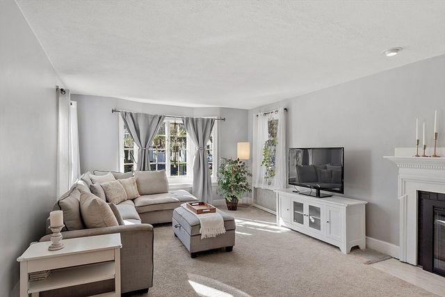 6 Philips Road, Stoneham, MA 02180
