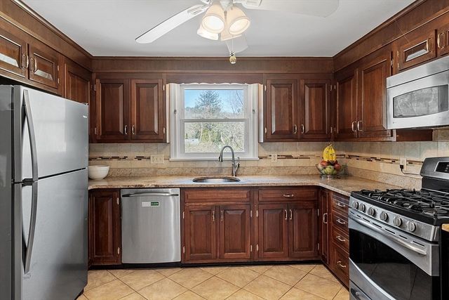 6 Philips Road, Stoneham, MA 02180
