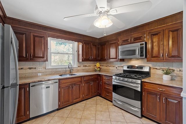 6 Philips Road, Stoneham, MA 02180