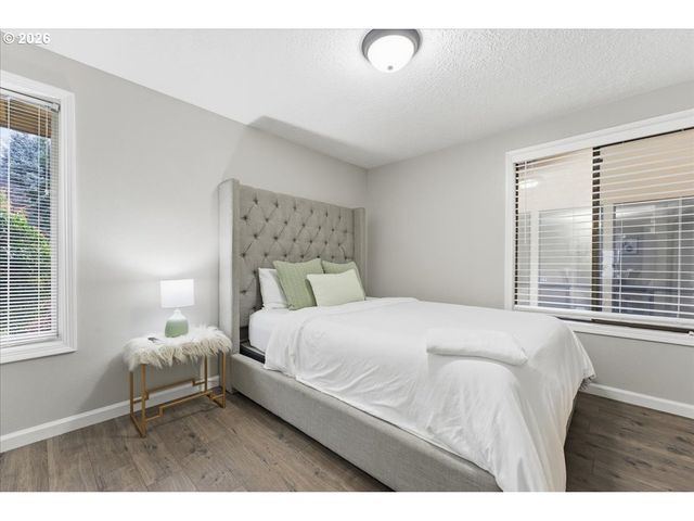 7610 Ne MEADOWS Dr, Vancouver, WA 98662